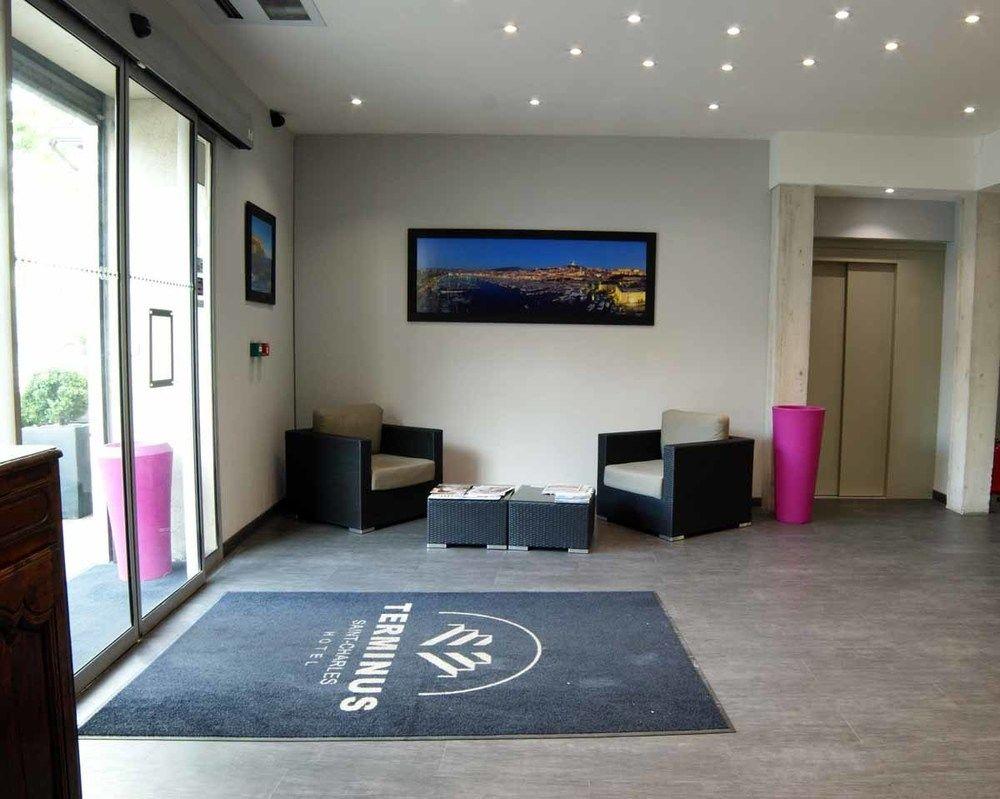 Hotel Terminus Saint-Charles Marseille Exterior photo
